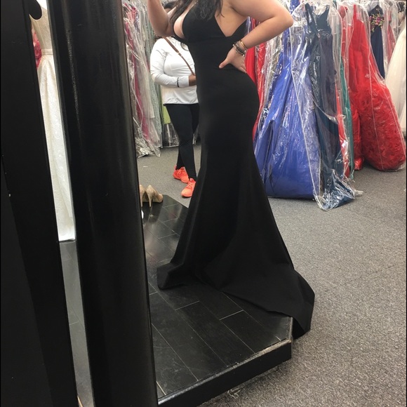 Sherri Hill prom dress - Picture 3 of 3